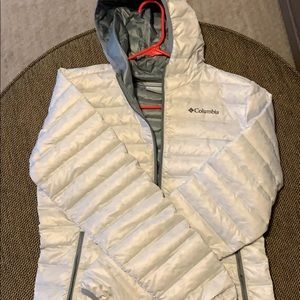 Columbia light puffer jacket
